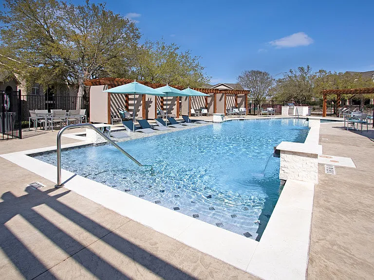 Arbors at Wolf Pen Creek Apartments — Photo 5