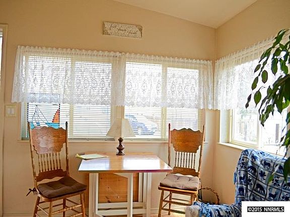 5th image of 3570 Esmeralda Dr