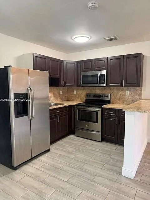 2 bed, 1.0 bath, $2,250 — Photo 4