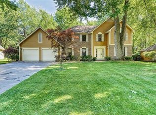 481 Maplewoods Ln, Webster, NY 14580