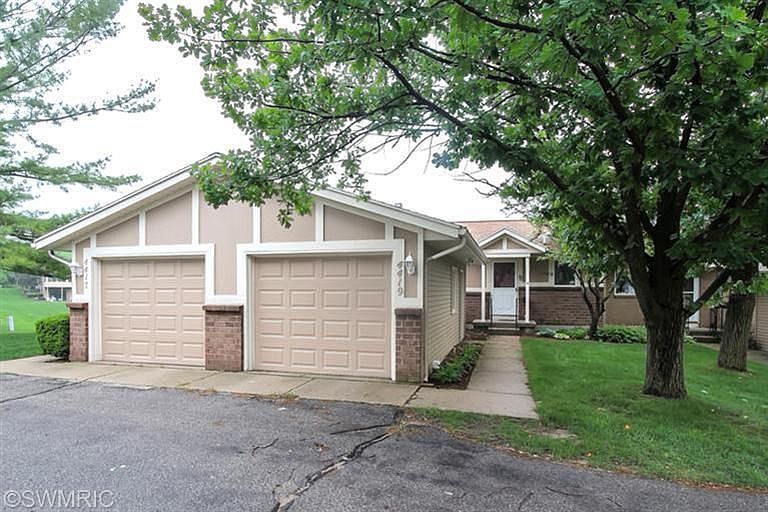 1st image of 4419 N Valley Dr NE