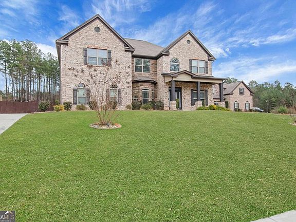 4th image of 4605 Chestnut Oak St