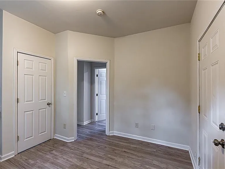 987 Dimmock St SW — Photo 8