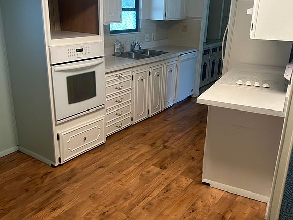 5th image of 34333 Island Dr