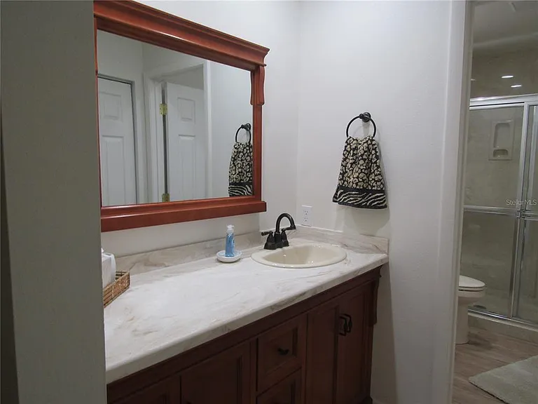 4757 Winslow Beacon #20 — Photo 21