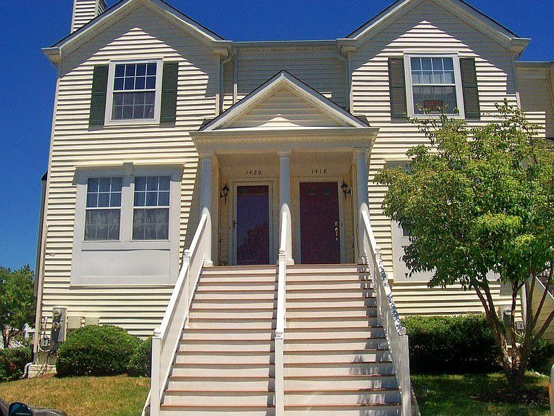 1st image of 1418 Nutwood Ct