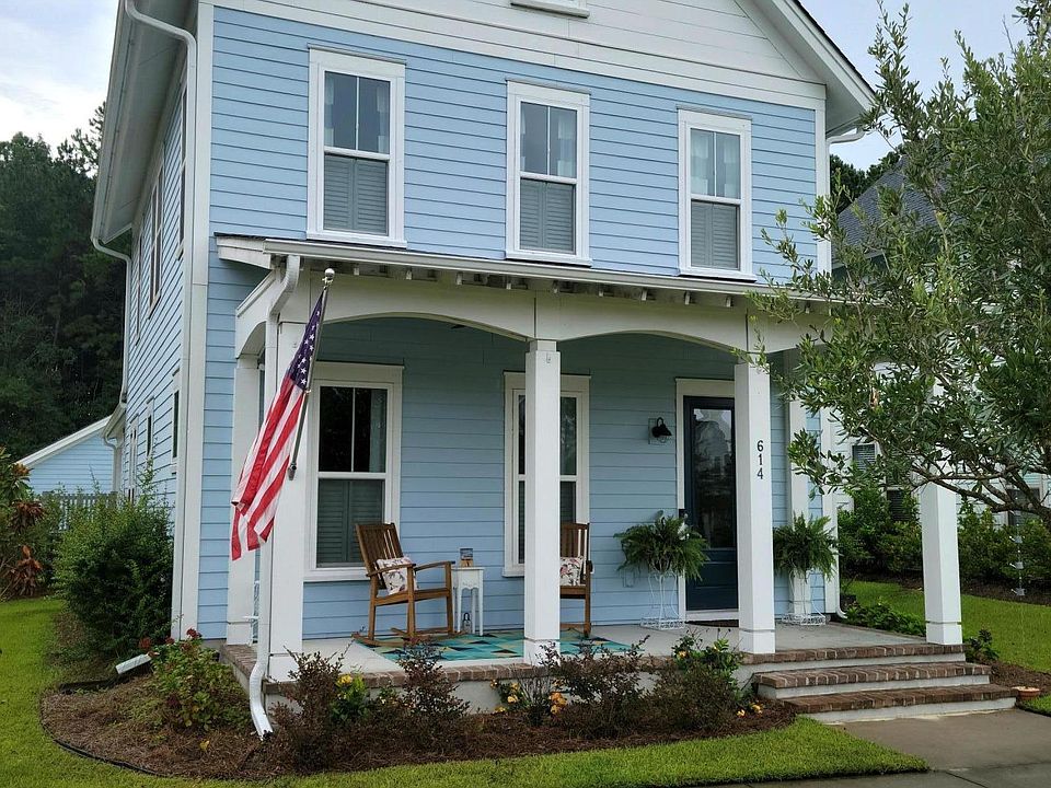 2nd image of 614 Long Meadow St