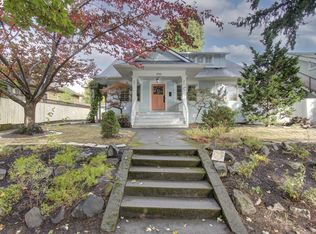 2715 NE Halsey St, Portland, OR 97232