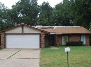 1015 N London Ln, Purcell, OK 73080