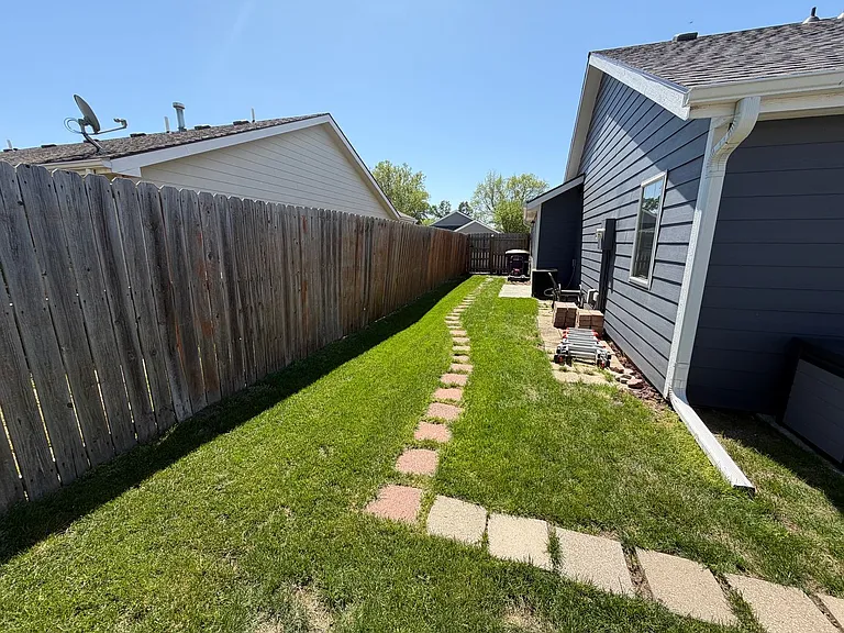 112 Northfield Rd — Photo 13