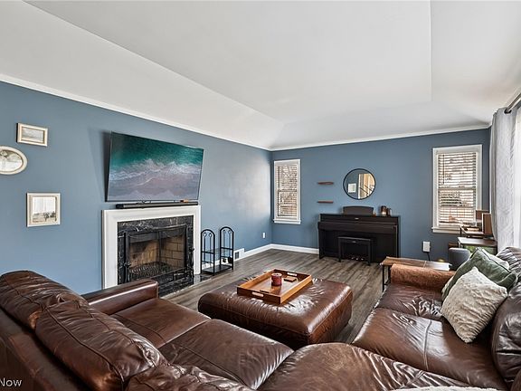 3rd image of 4284 Silsby Rd