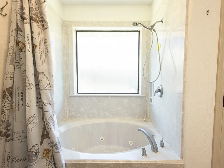 110 Walcourt Loop — Photo 14