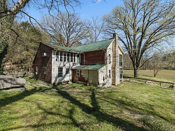 4th image of 2203 Stones River Rd