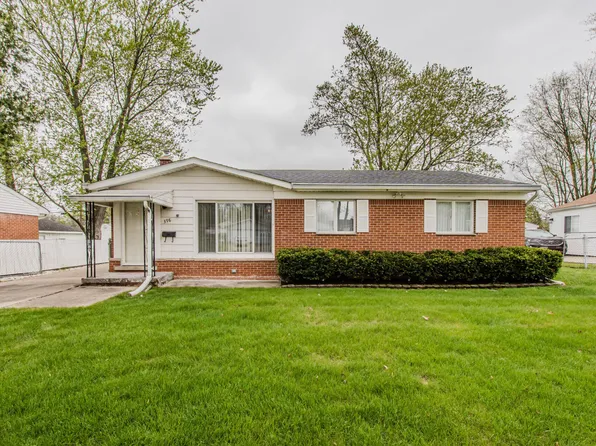 398 Hollywood Dr, Saline, MI 48176