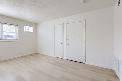5th image of 1056 S 29th St #8