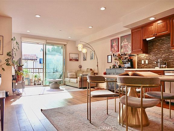 3rd image of 627 Deep Valley Dr #Penthouse 615