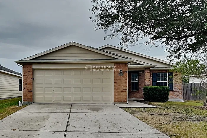 3 bed, 2.0 bath, 1416 sqft, $1,650 — Photo 1