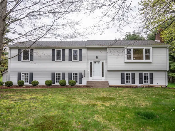 196 Farms Village Road, Simsbury, CT 06092