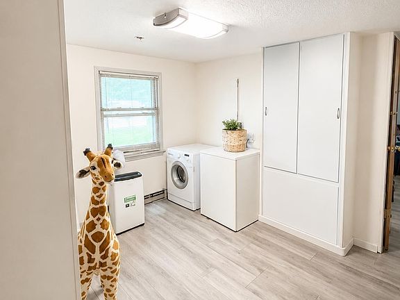 4th image of 604 Turkey Creek Dr