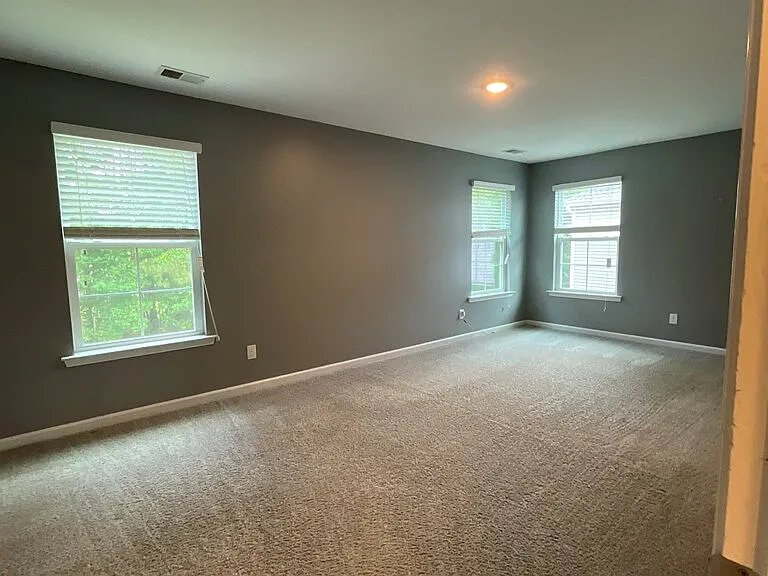 109 Redrock Ct — Photo 27