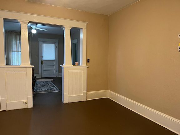 4th image of 429 W Poplar St