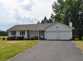 533 Ridge Ave, Hawley, PA 18428