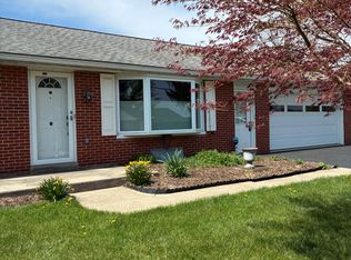 700 Pine Hill Rd, Lititz, PA 17543