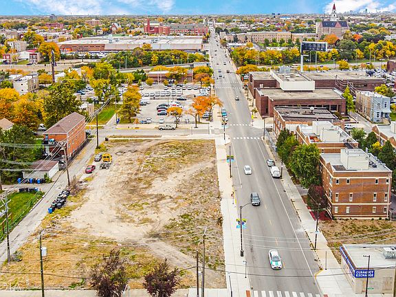5th image of 700 S Kedzie Ave
