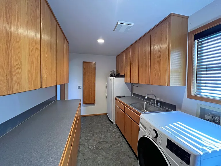7512 Leif Ericson Dr — Photo 31
