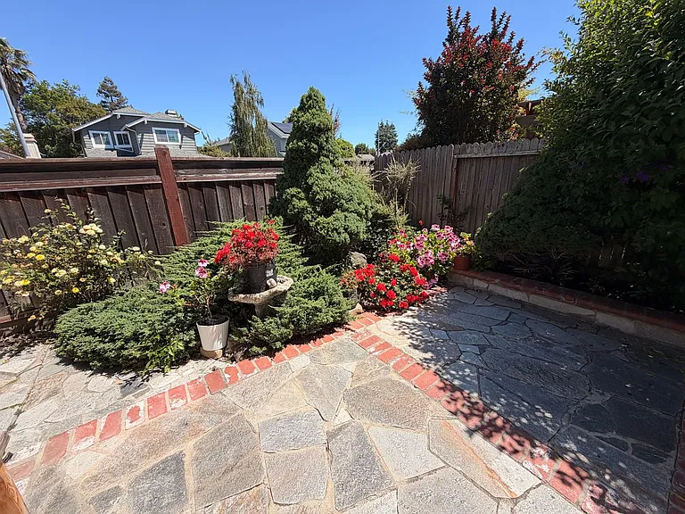 3906 Eilene Ct — Photo 27