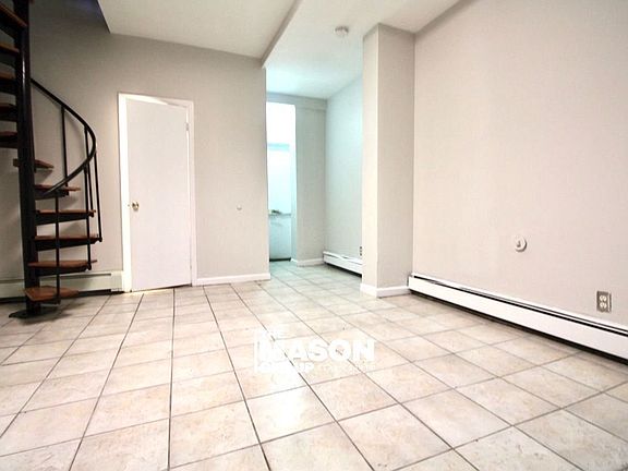 5th image of 514 W 48th St #1S