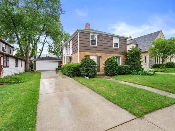 8813 W Hawthorne AVENUE #8811, Wauwatosa, WI 53226