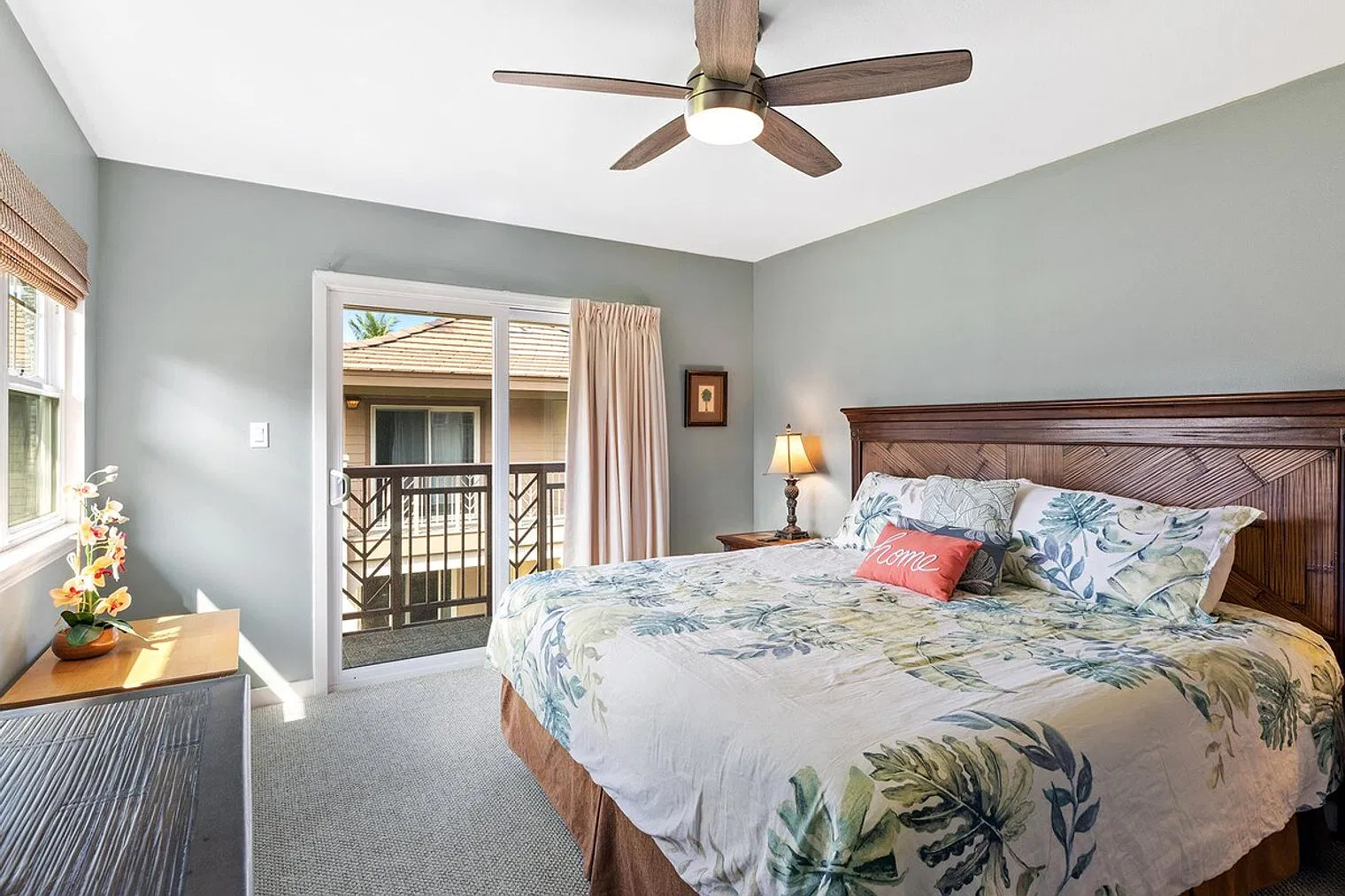 2 bed, 2.0 bath, 1227 sqft, $6,937 — Photo 4