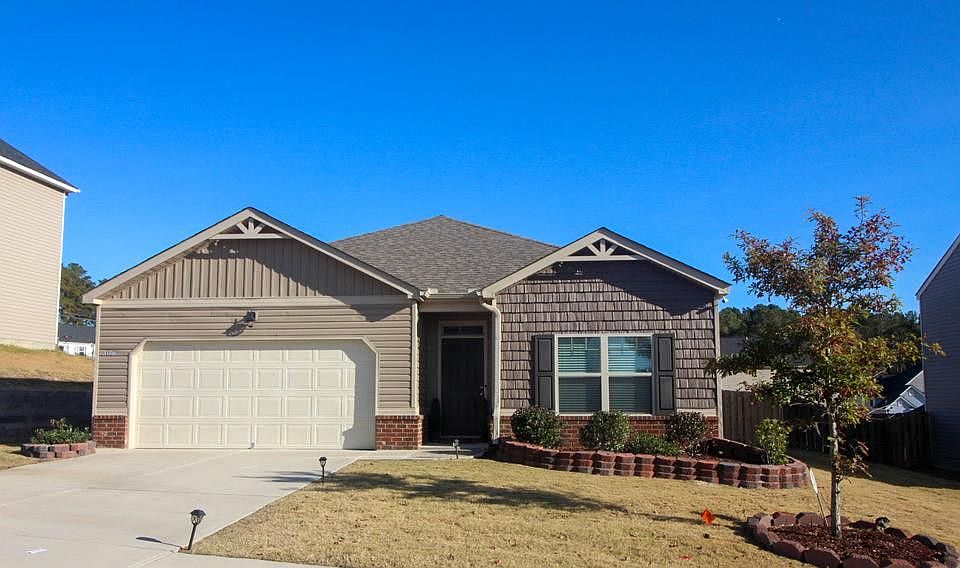 1st image of 308 Clover Park Ln