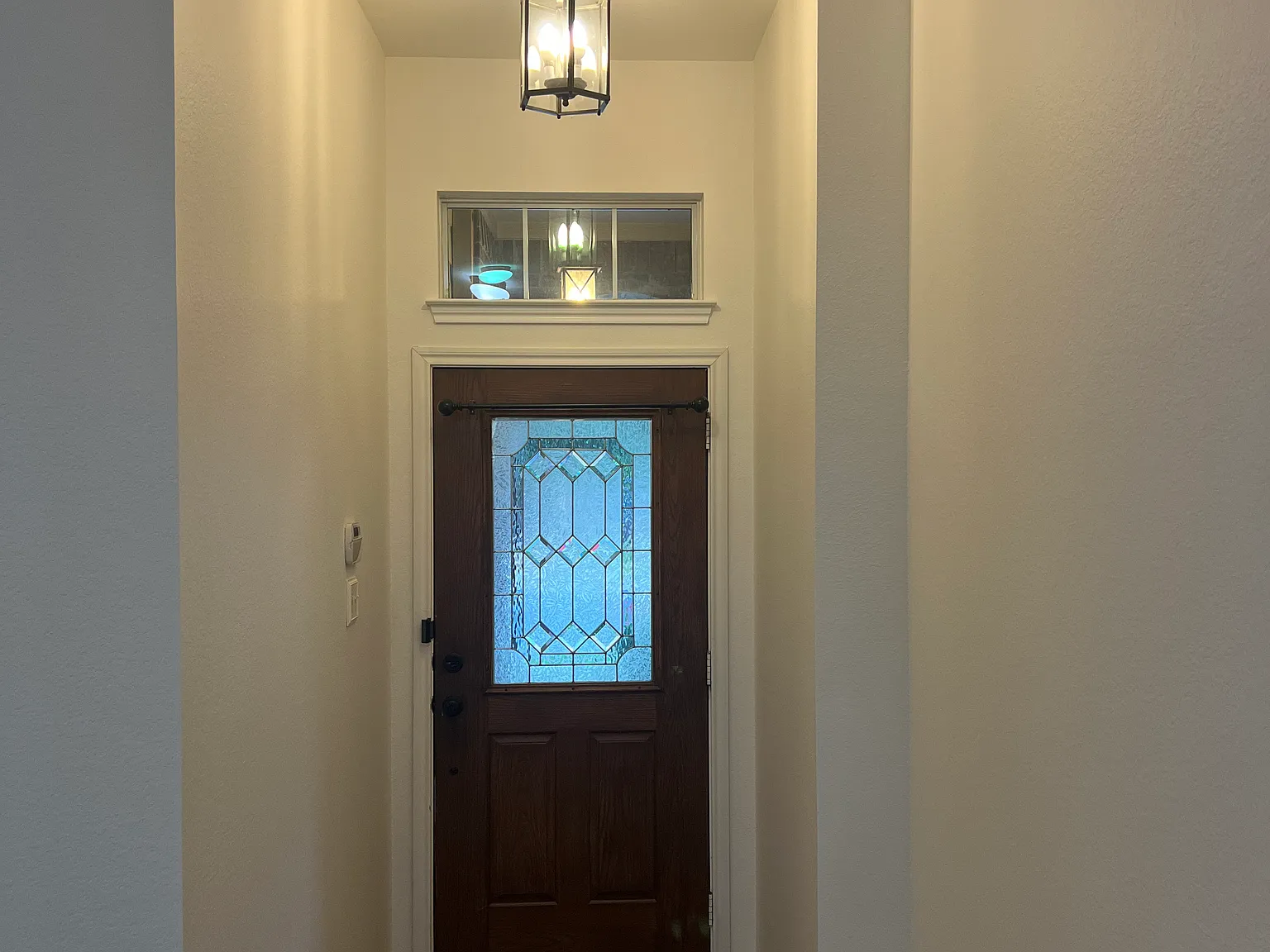 3 bed, 1736 sqft, $2,200 — Photo 3