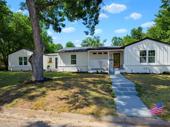 6909 Park Place Dr, Richland Hills, TX 76118