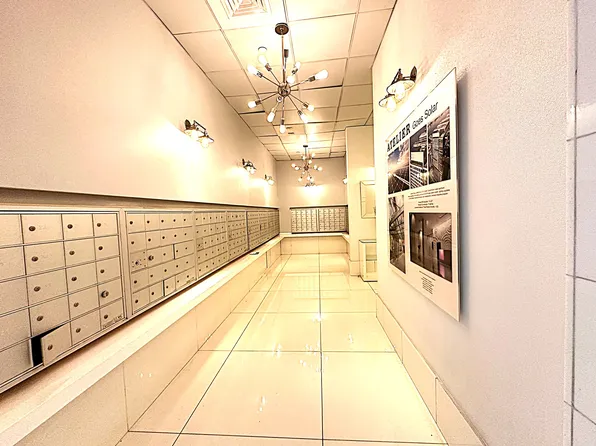 635 West 42nd Street image 15 of 26