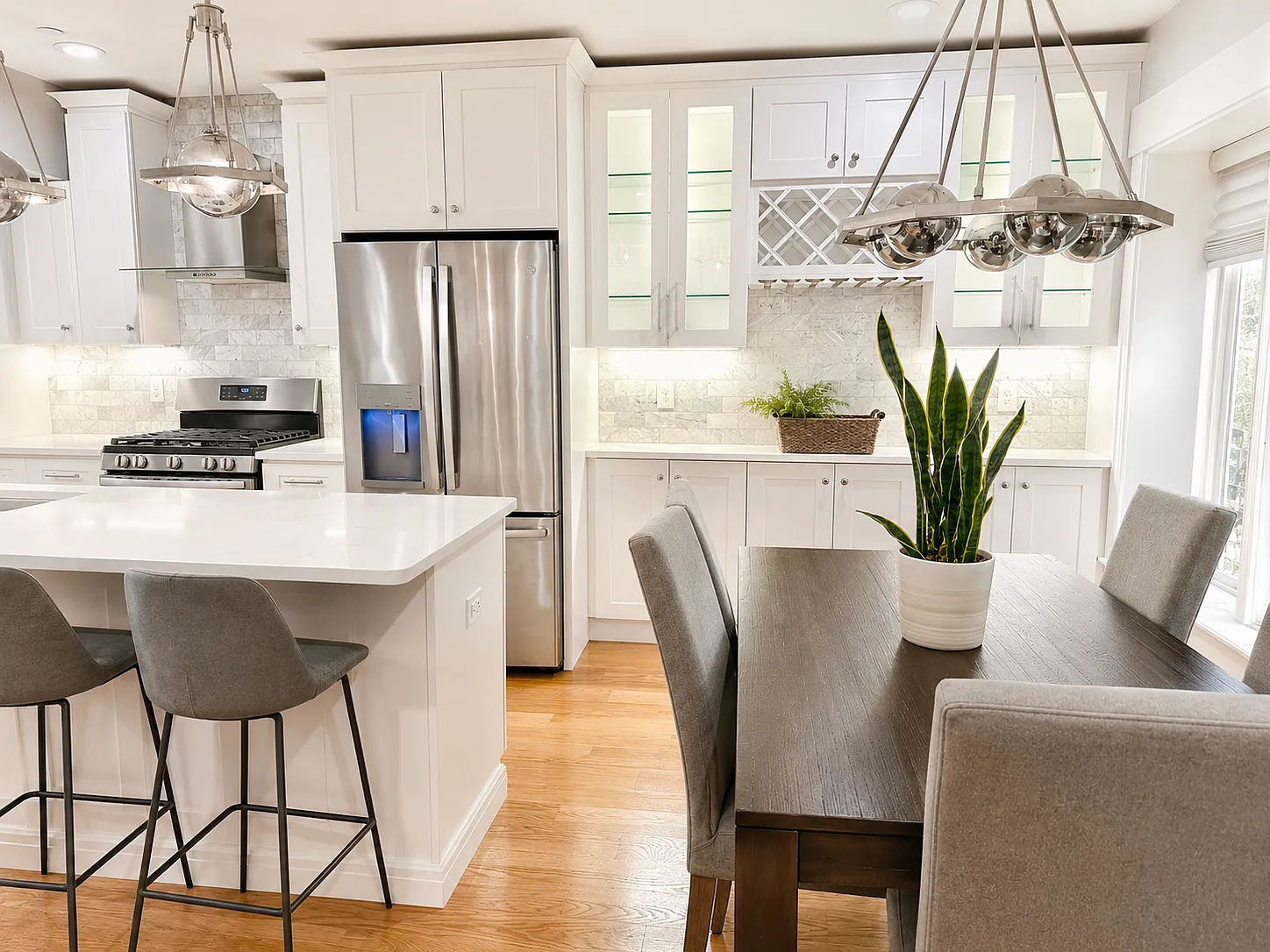 2 bed, 2.5 bath, 1208 sqft, $3,700 — Photo 1