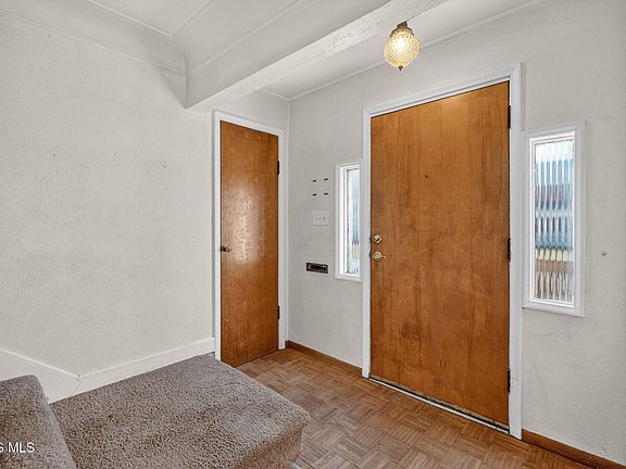 4th image of 4622 Harford Rd