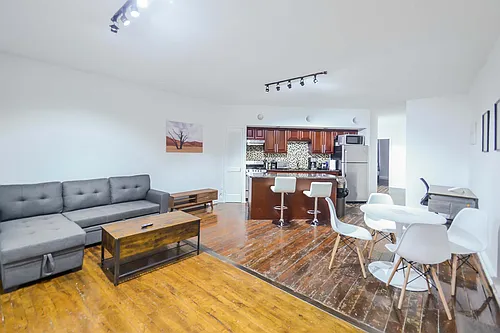 305 N 3rd St #C3 Photo 1