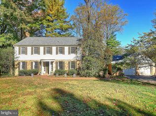 4 Jack Frost Ln, Baltimore, MD 21204