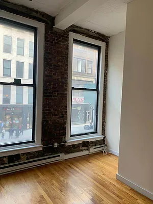 Rented by Tip Top Realty Corp | media 12