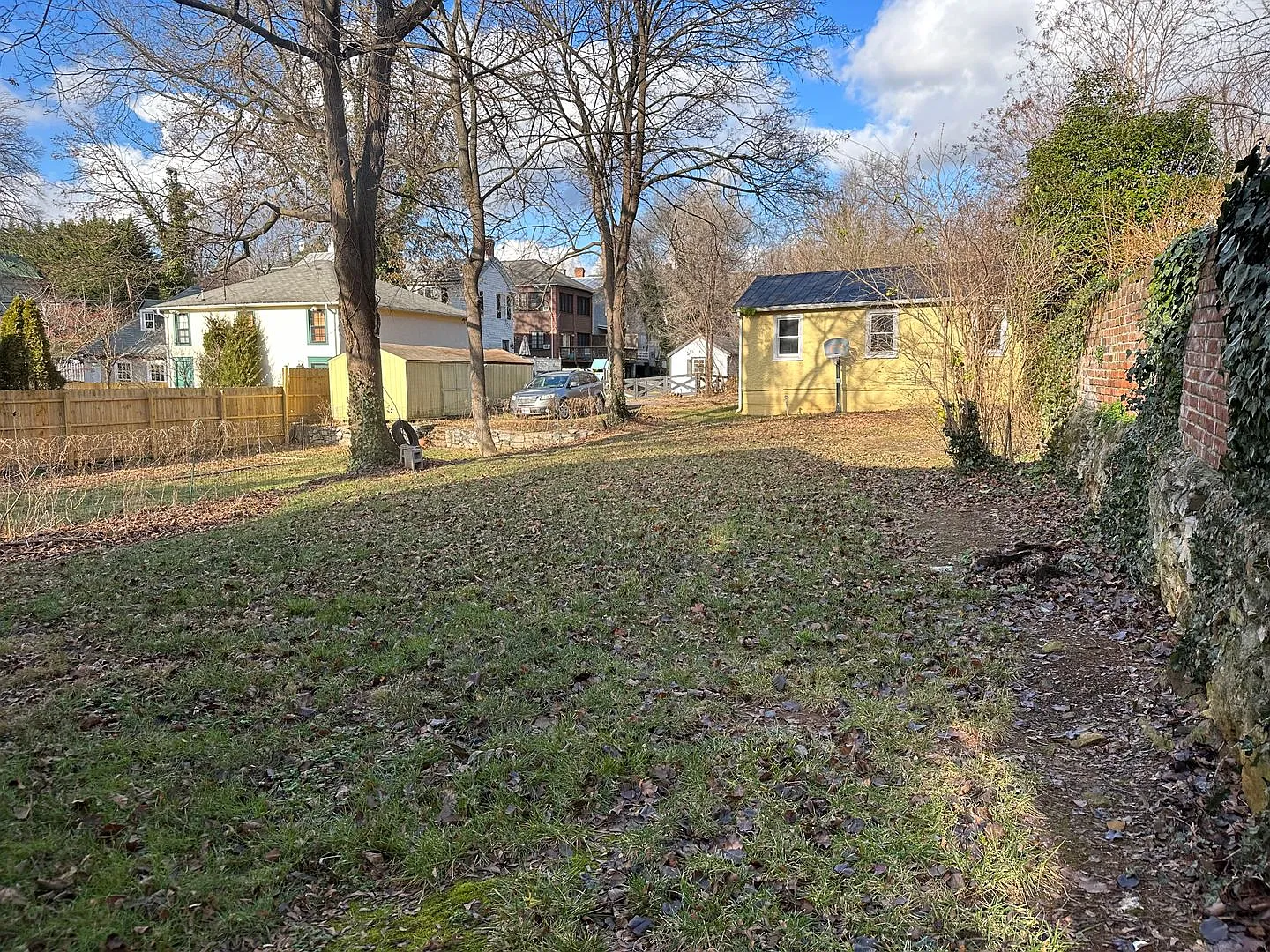 22 Peyton St — Photo 3