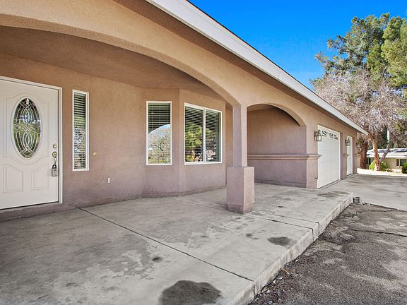 3rd image of 31833 Saint Anne Dr