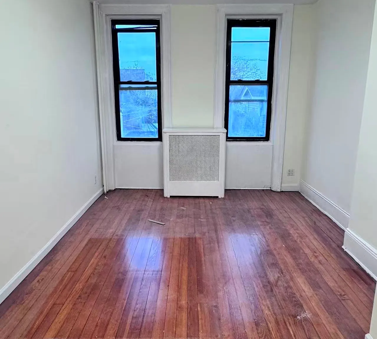 3 bed, 3600 sqft, $3,600 — Photo 4