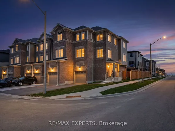 2 Pumpkin Corner Cres, Barrie, ON L9J 0T6