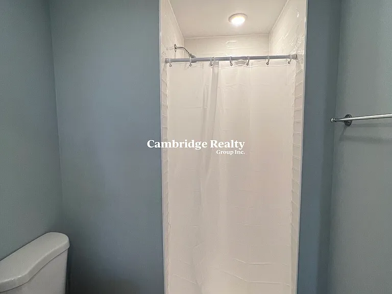 75 Winchester St #3T — Photo 9
