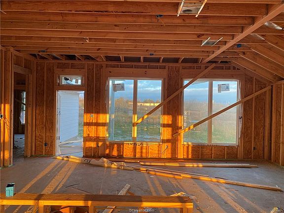 3rd image of 3157 Brady Ct