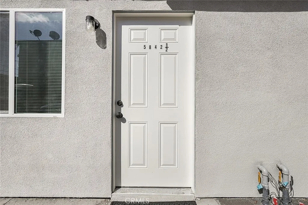 1 bed, 369 sqft, $1,695 — Photo 2