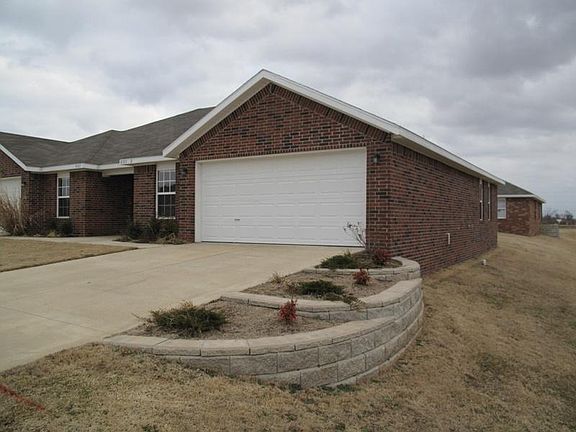 2nd image of 4105 SW Broadstone Ave #2